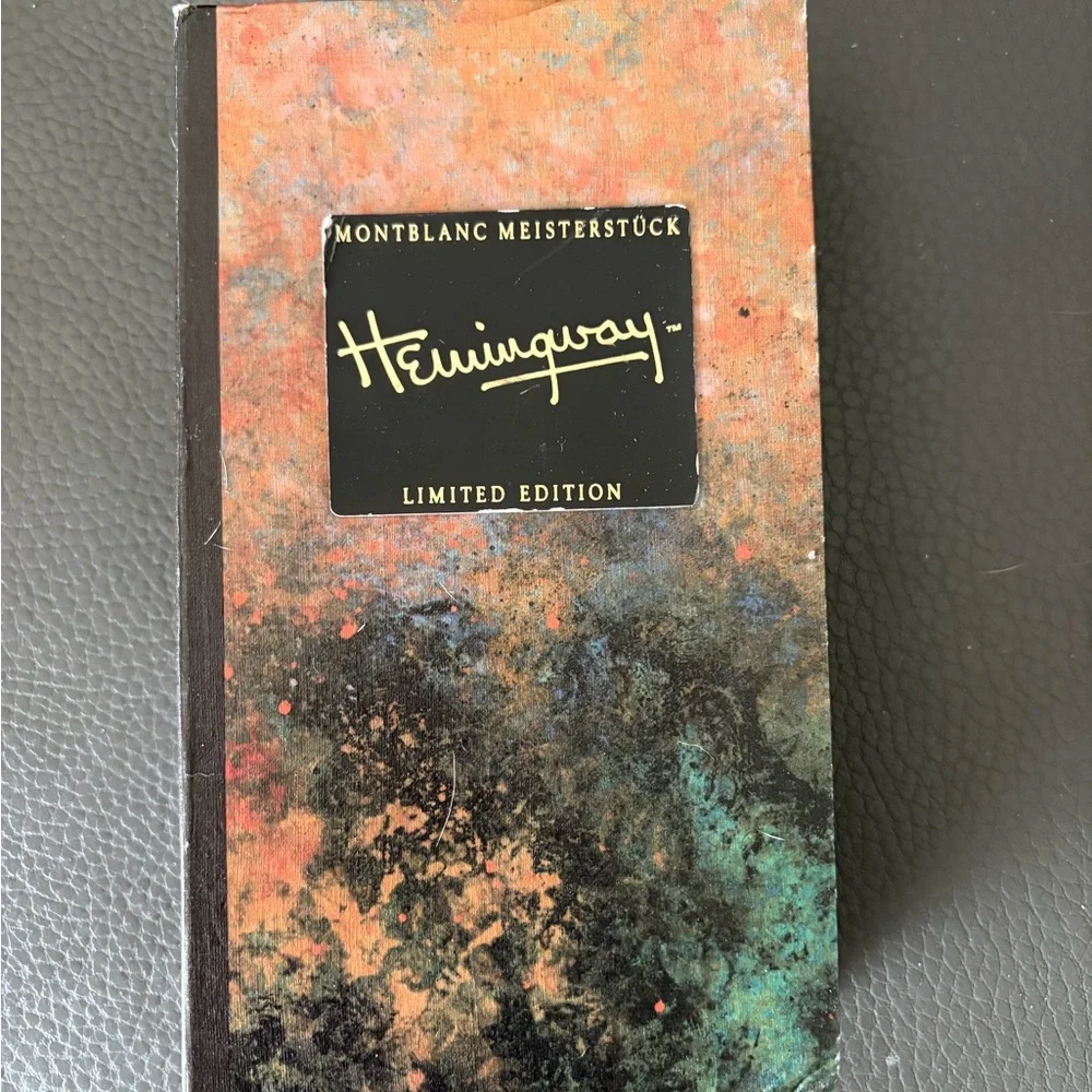 Montblanc Meisterstück Hemingway Limited Edition Pen - Orange and Black